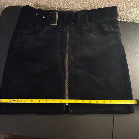 Black Label Cest Toi Black Corduroy Mini Skirt With Removable Belt Size L - Picture 11 of 12